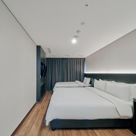 Hotel Aqua Palace Busan Bagian luar foto