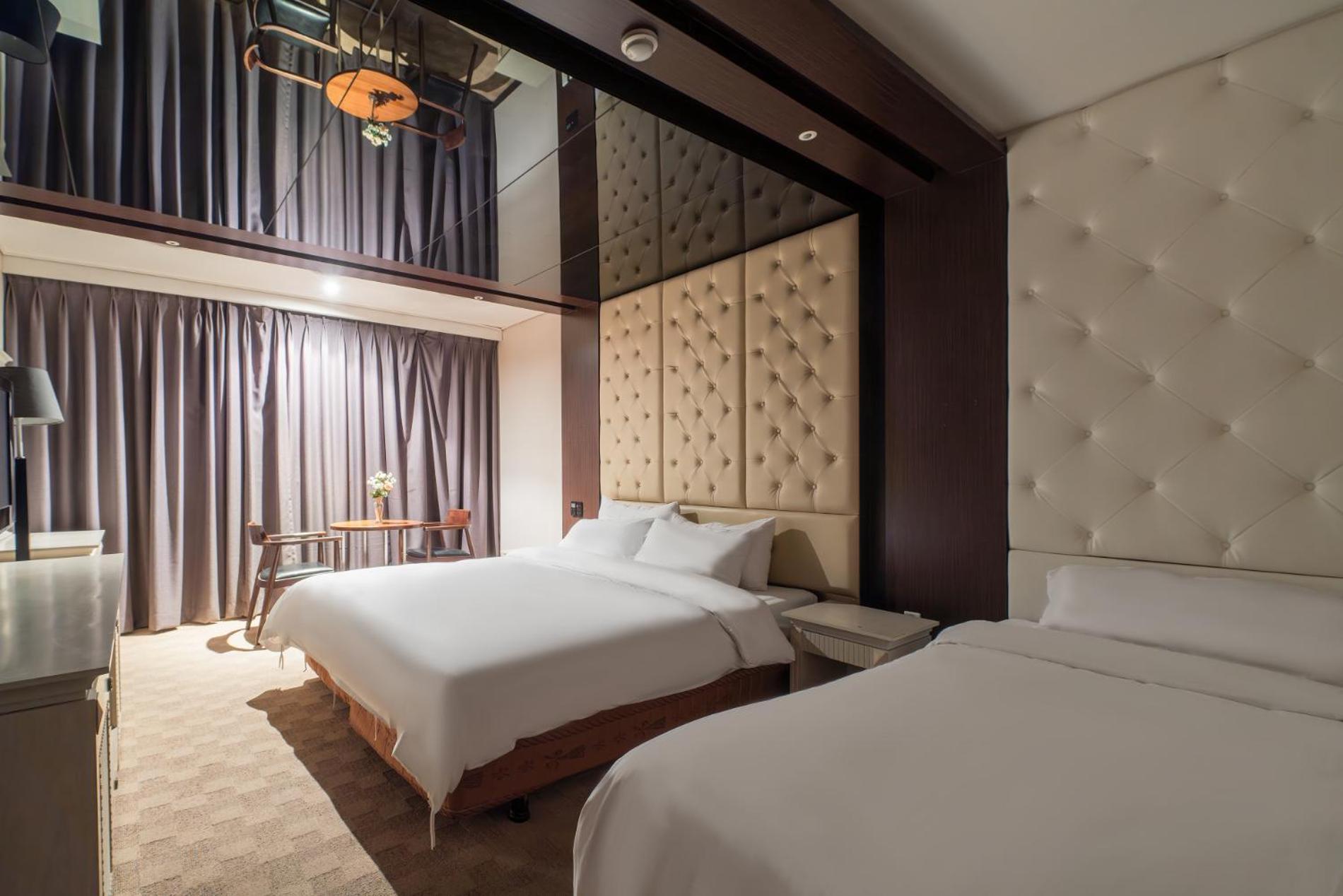 Hotel Aqua Palace Busan Bagian luar foto